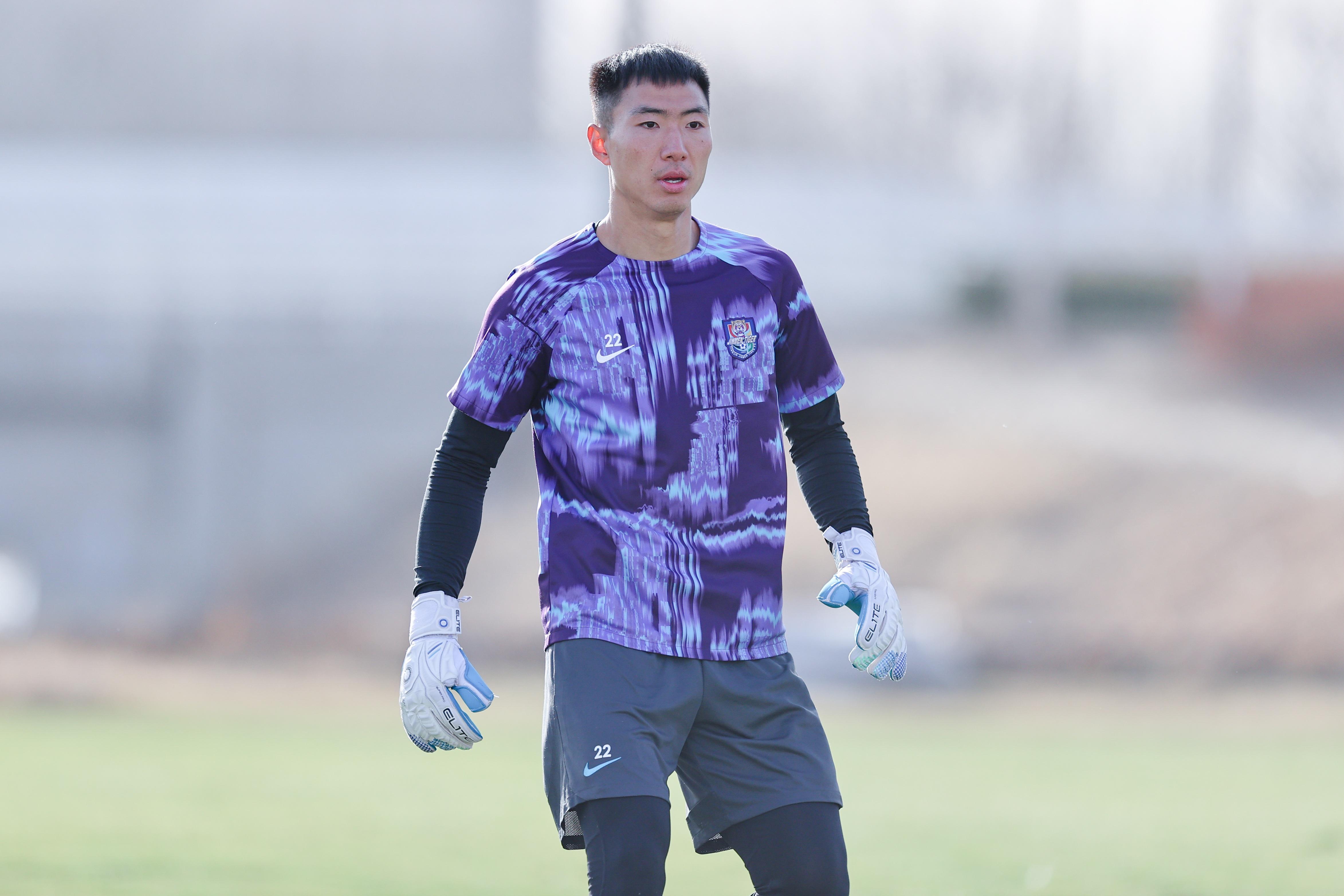 津媒：津门虎阵容齐整备战三连主 伤缺4个月后方镜淇已恢复如常