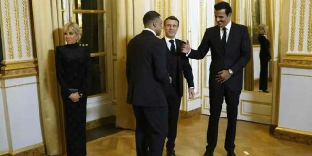 1709089806724045357.jpg Emir-catari-se-reune-con-Macron-en-Paris-y-participa-en-una-cena-con-Mbappe-1024x512.jpg