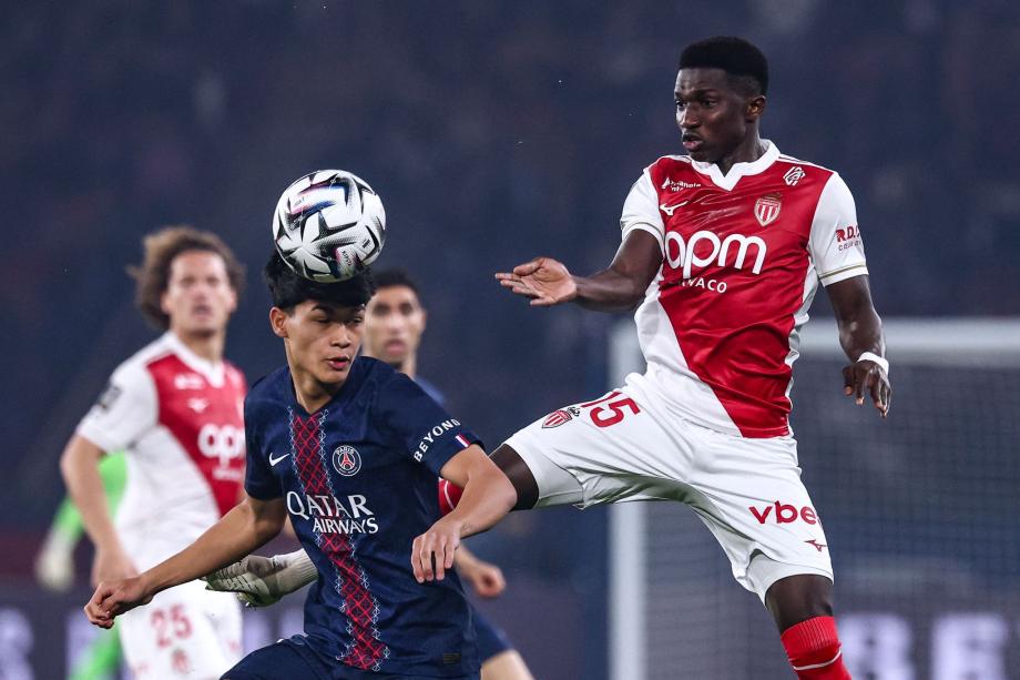 [图]法甲-埃梅里、李刚仁送礼 巴黎1-3摩纳哥