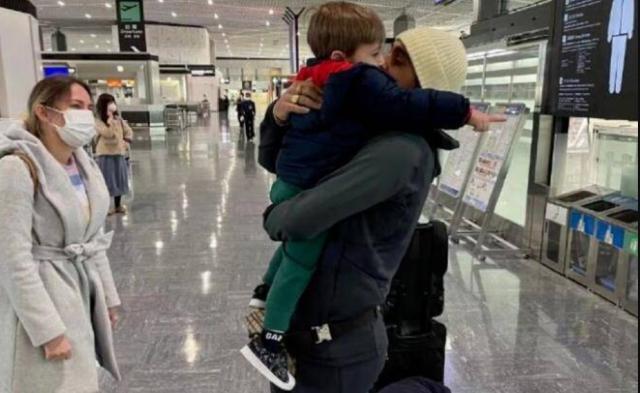 1613651170034048614.png land.png